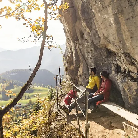 Terry Sankt Johann in Tirol